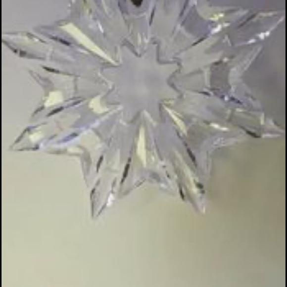 Swarovski Crystal Snowflake - Picture 2 of 3